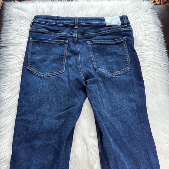 Zara Dark Wash High Rise Flare Jeans - Picture 6 of 7